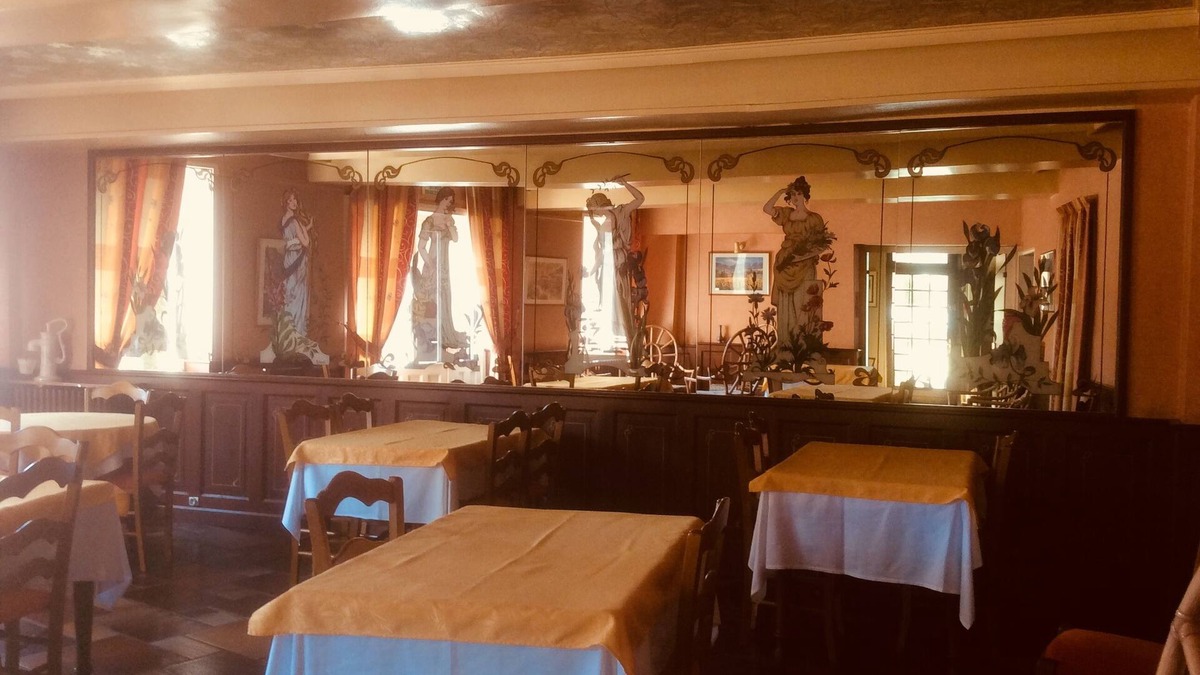 Pont-de-Vaux Hotel | Hôtel Du Commerce