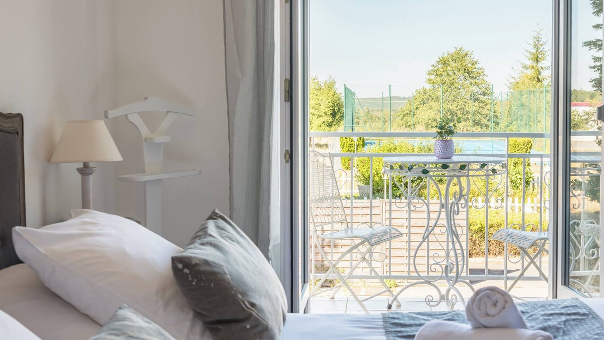 Grandvillers Hotel | Hôtel et Gîtes L'Ecrin