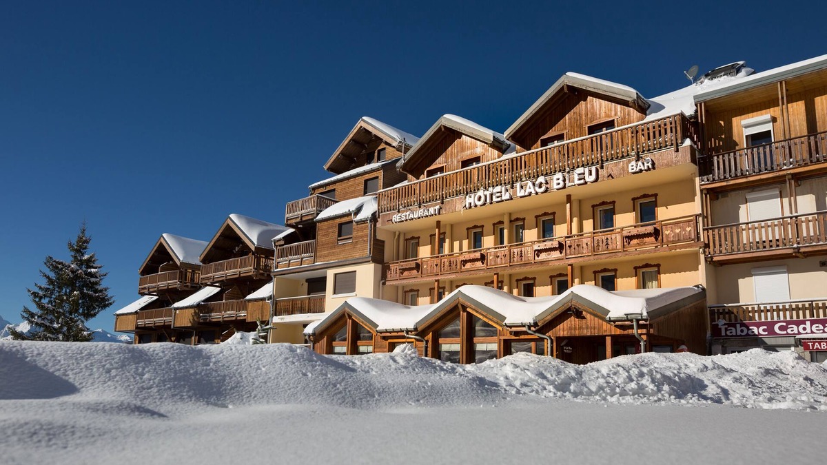 Saint-Francois-Longchamp Hotel | Hôtel Lac Bleu 1650