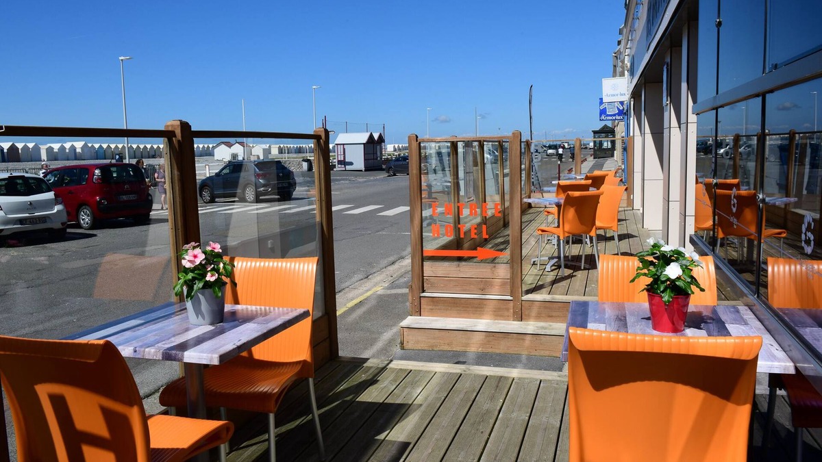 Cayeux-sur-Mer Hotel | Hôtel Les Galets Bleus
