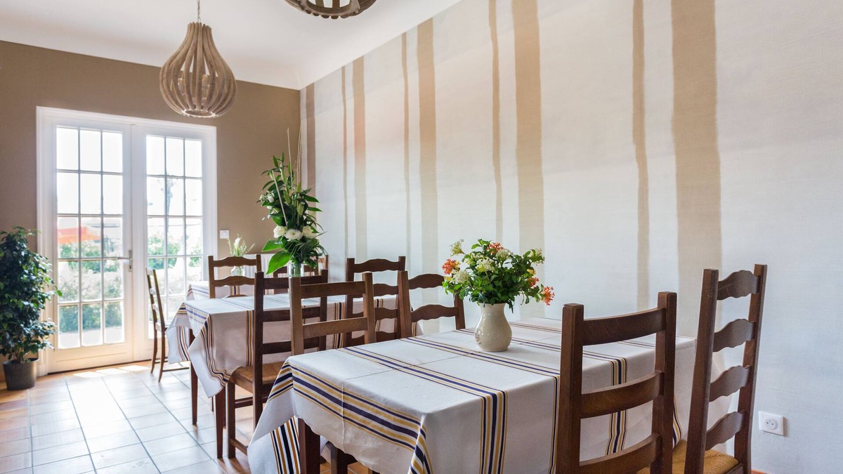 Saint-Pee-sur-Nivelle Hotel | Hôtel Mendionde