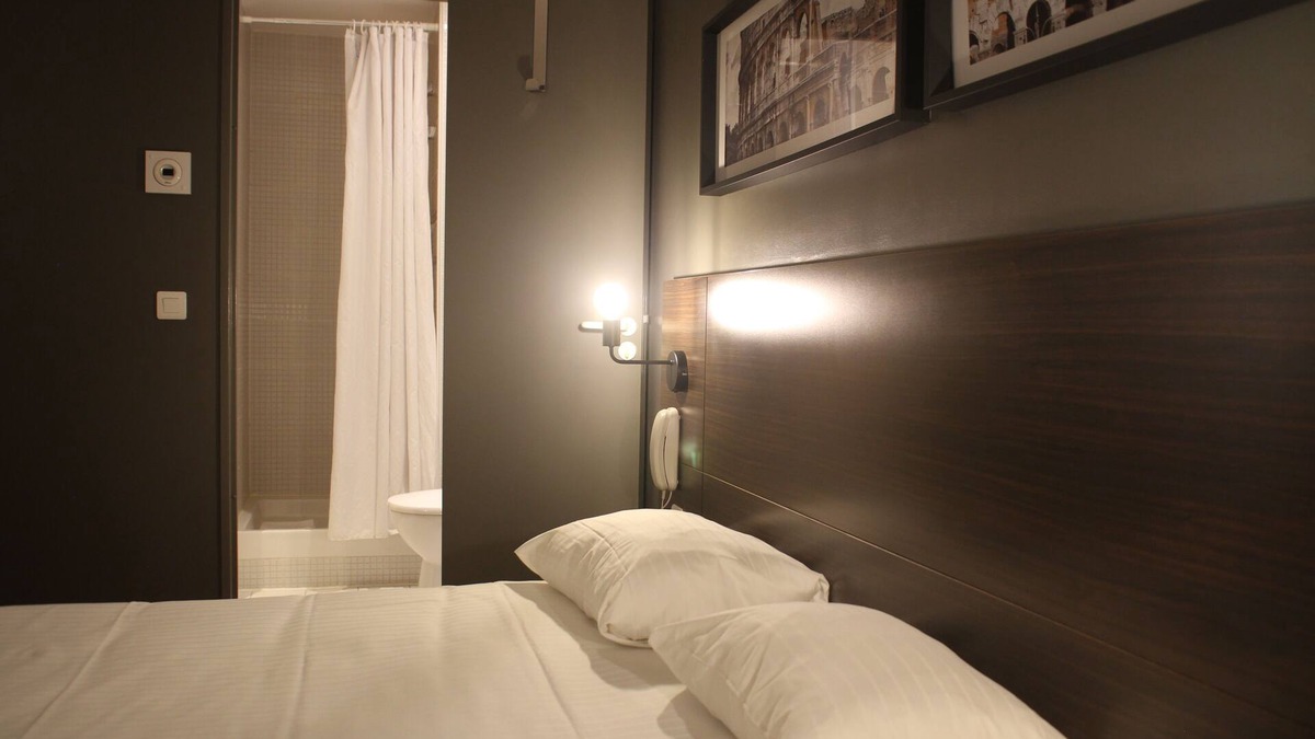 Athis-Mons Hotel | Hôtel Orly Superior