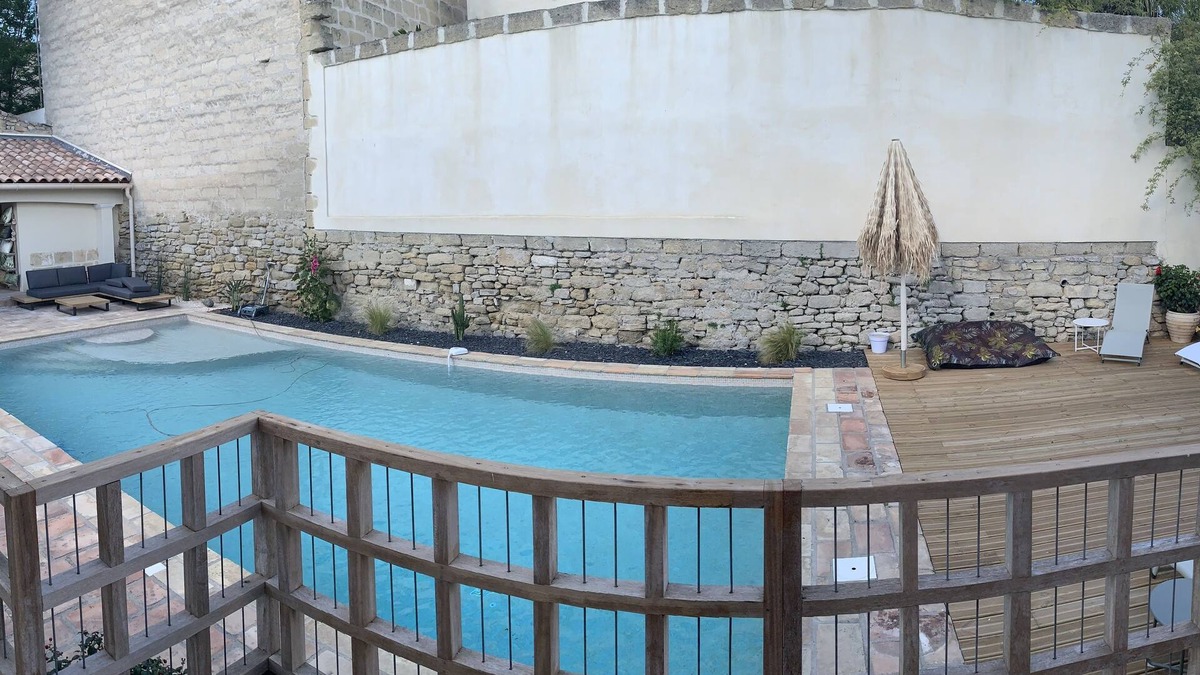 Gallargues-le-Montueux Hotel | Hôtel Restaurant O'Banel