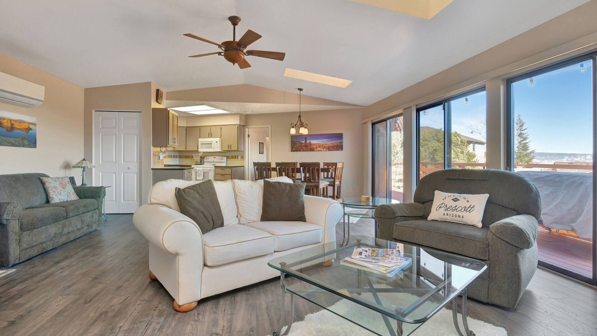 Yavapai Hills House | *H*Central Loc*Amazing Views*15min from the square!Close to lynx Lake*