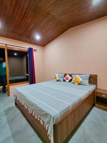 Naina Range House | H .R. MOUNT VIEW HOMESTAY.