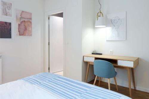 Hondarribia Historic Center Apartment | H SUITE3B by Smiling Rentals