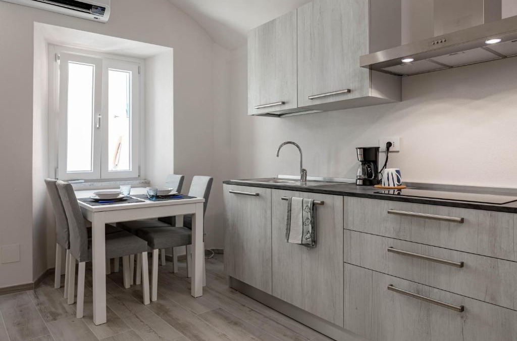 Santo Stefano al Mare Apartment | H11 [Piccola Perla] a un passo dal Mare