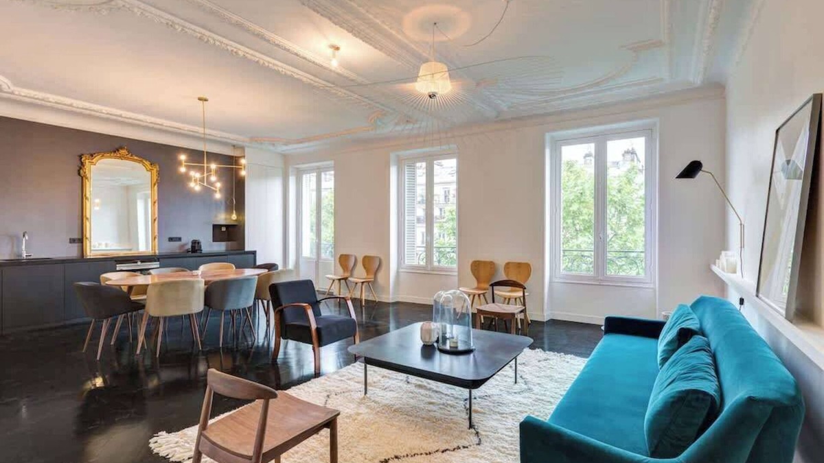 Quartier du Faubourg-Montmartre Apartment | Habitat Parisien - 4BR/4BA Air Con - Opera