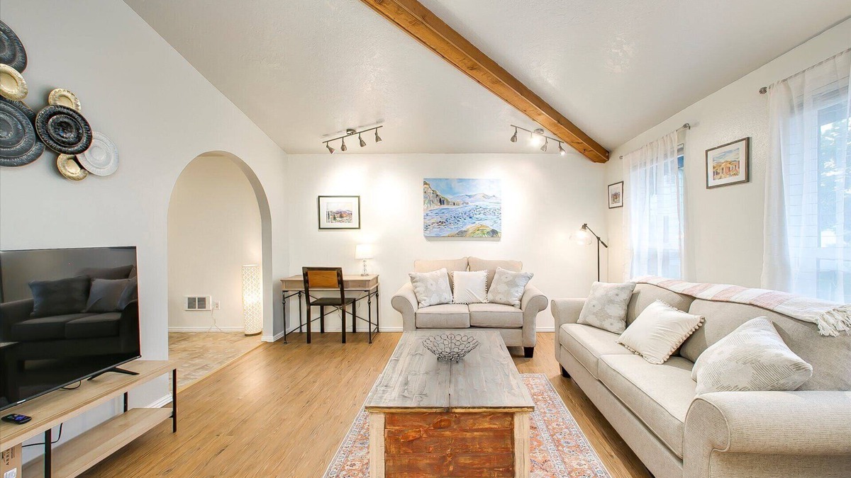 Southeast Boise Condo | #HabitueHomes - Bown Crossing Bungalow