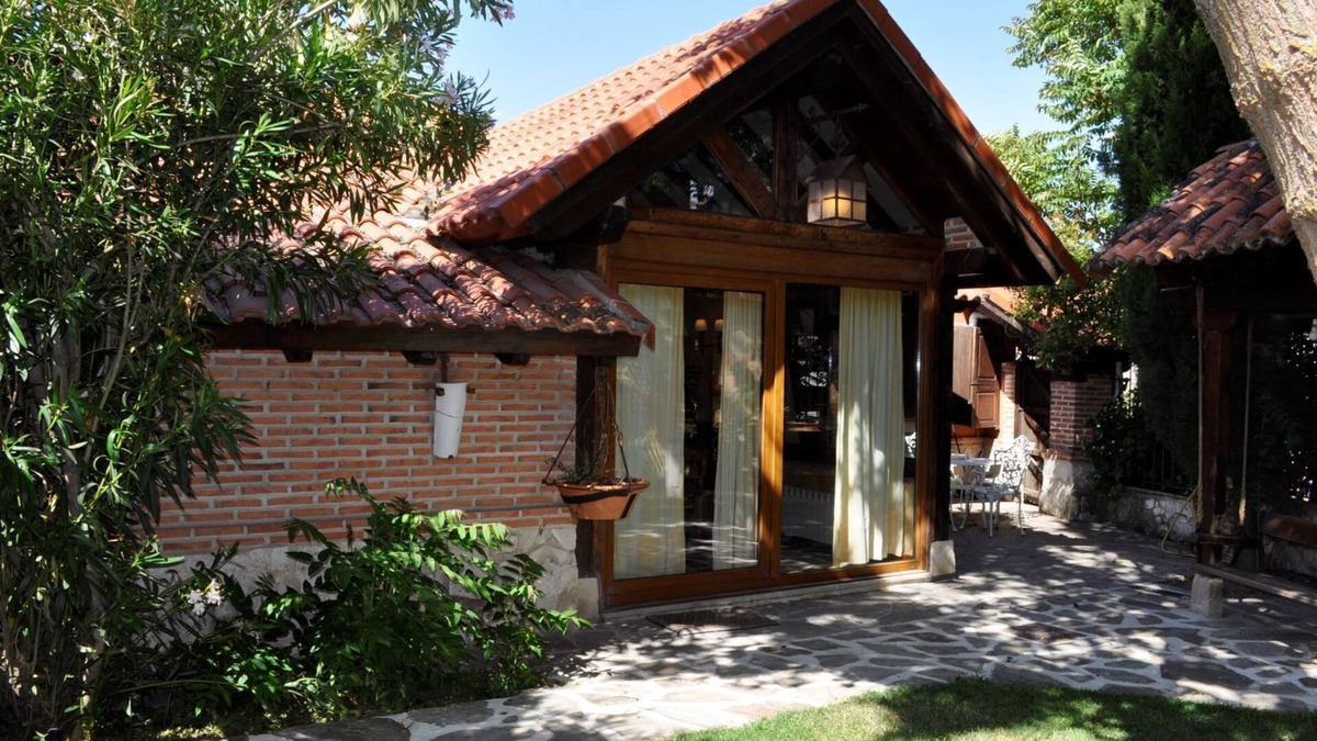 Olmedo Villa | Hacienda Las Cavas