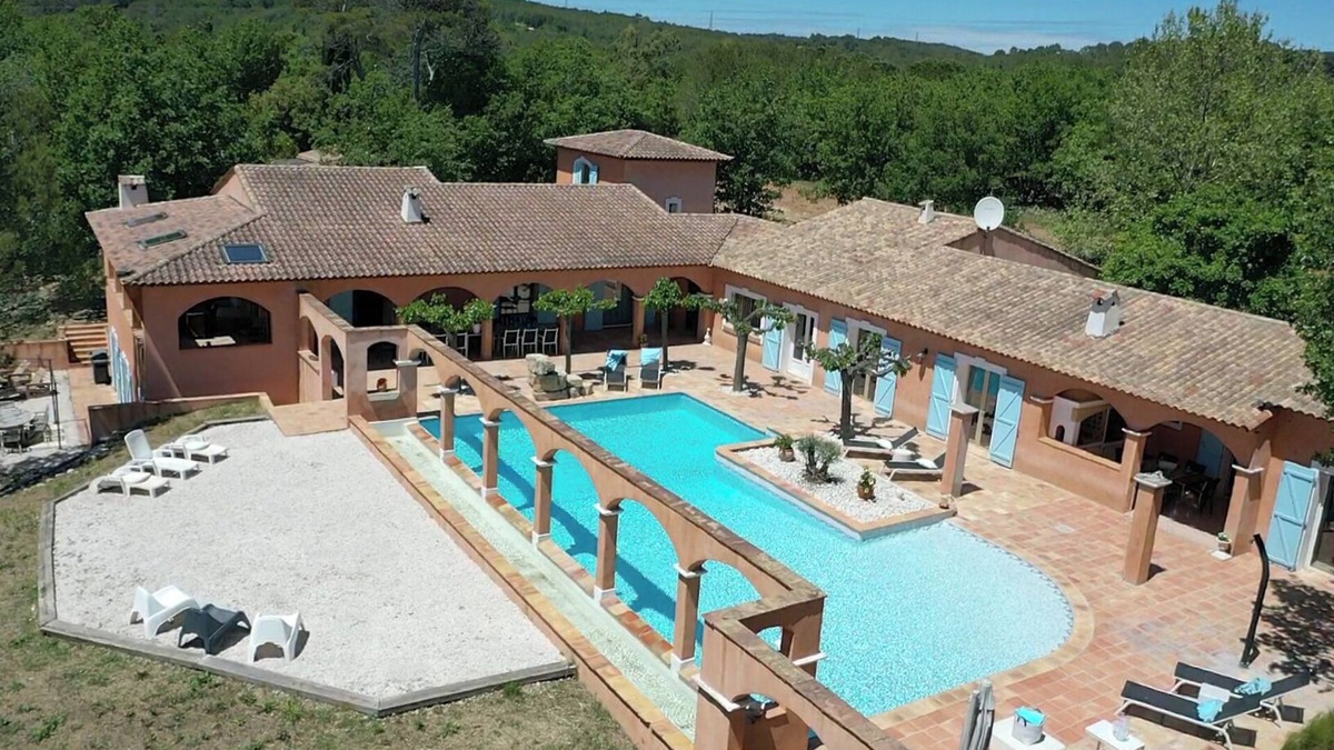 Trans-en-Provence Villa | Hacienda Provençale Les Yuccas