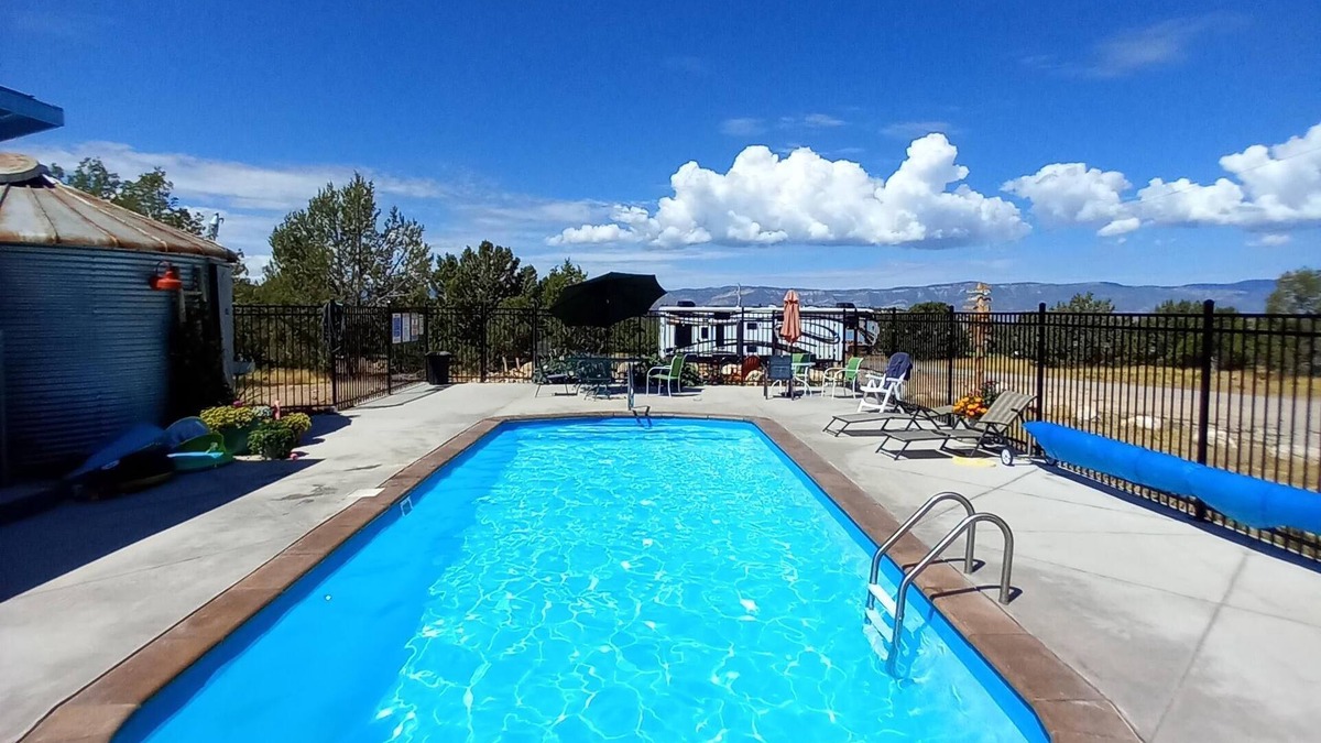 Spring City Villa | Hacienda Roja - The Sage #6 at Wind Walker Homestead, Sleeps 12
