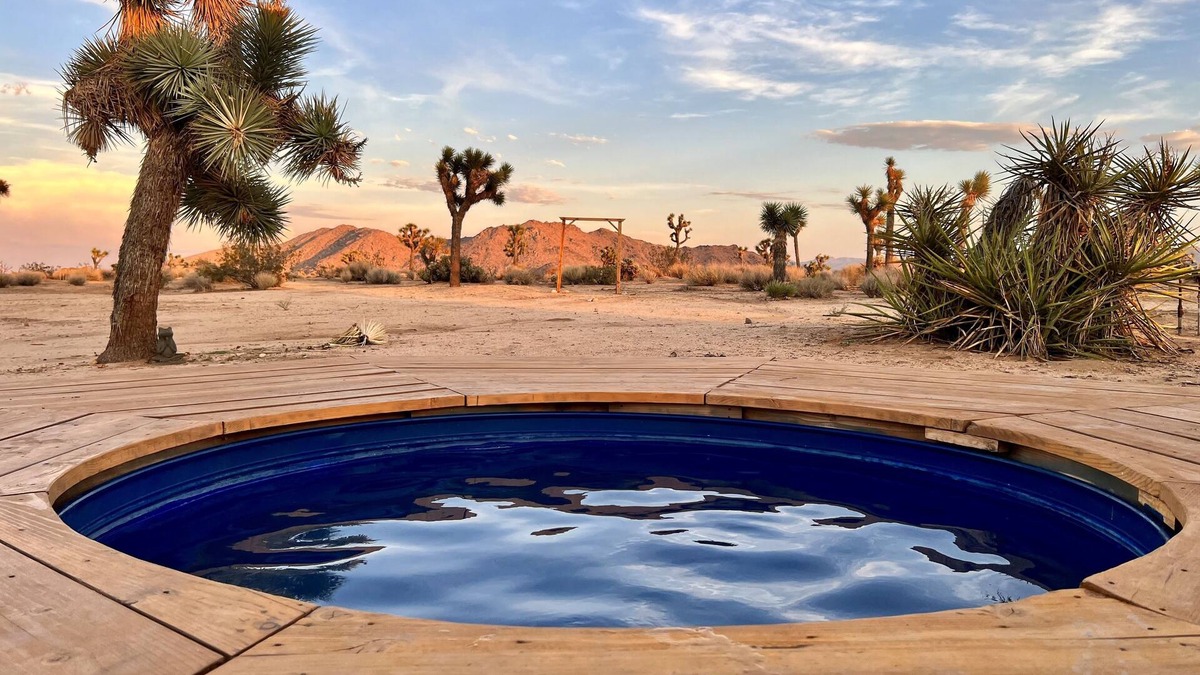 Yucca Valley House | haeven: 5 acres, wild nature, plunge tubs, yoga studio, sauna +