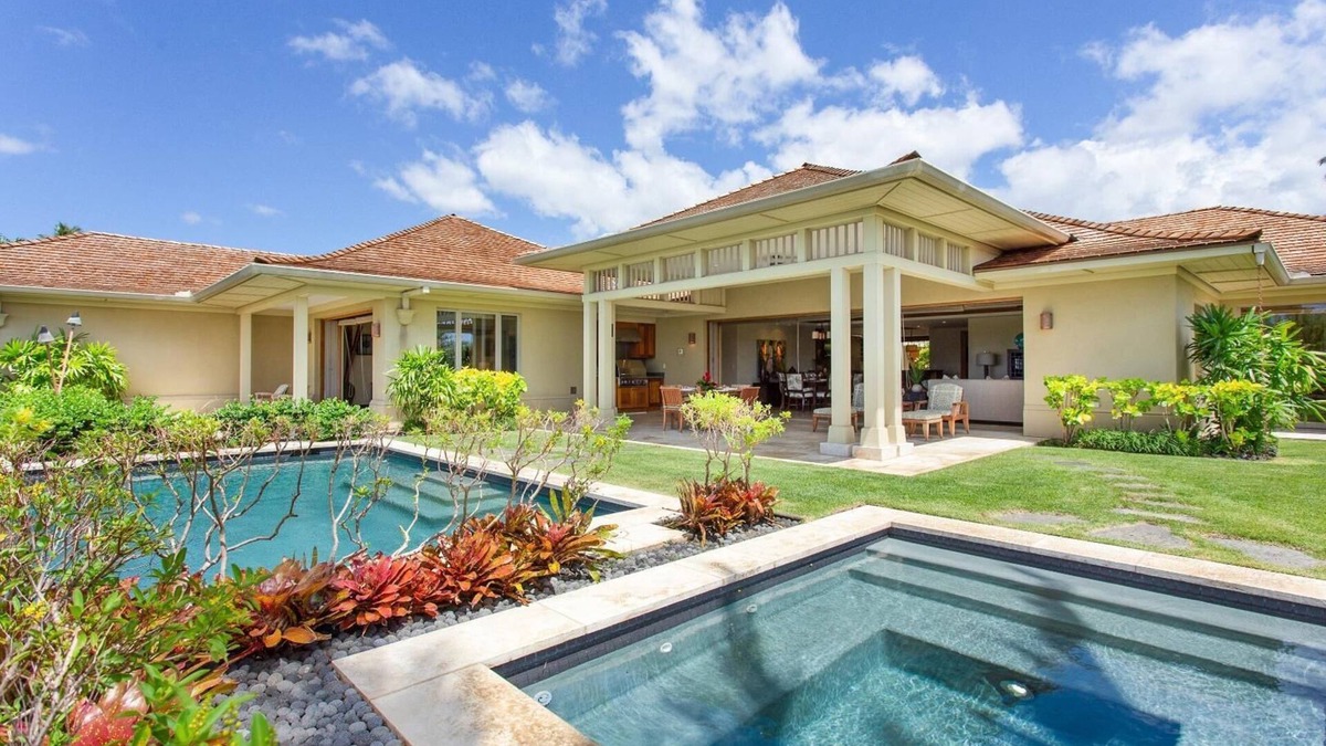 Kaupulehu House | Hainoa 10 – Commanding Ocean Views | Onsite Staff & Daily Housekeeping