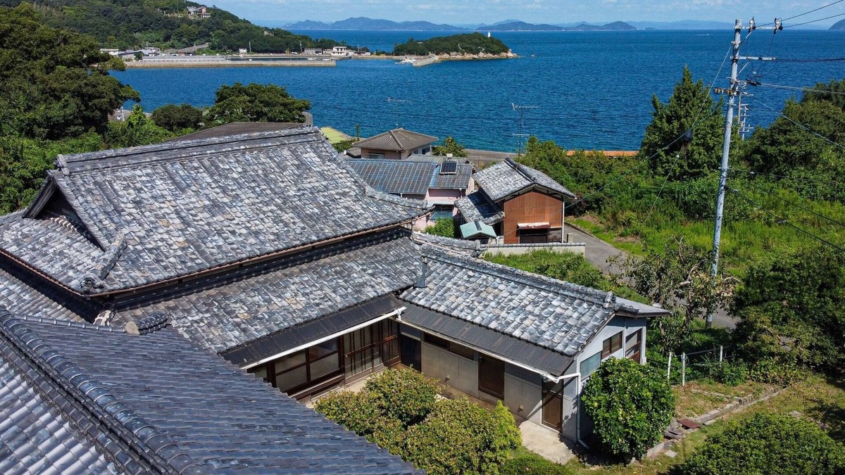Mitoyo House | HAKOYA an old folk house on the Shonai Peninsula / Mitoyo Kagawa