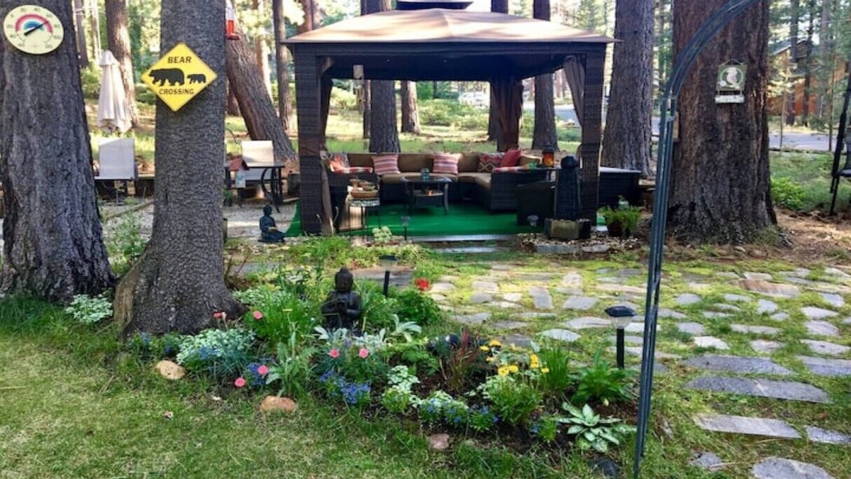 Montgomery Estates House | HAKUNA MATATA