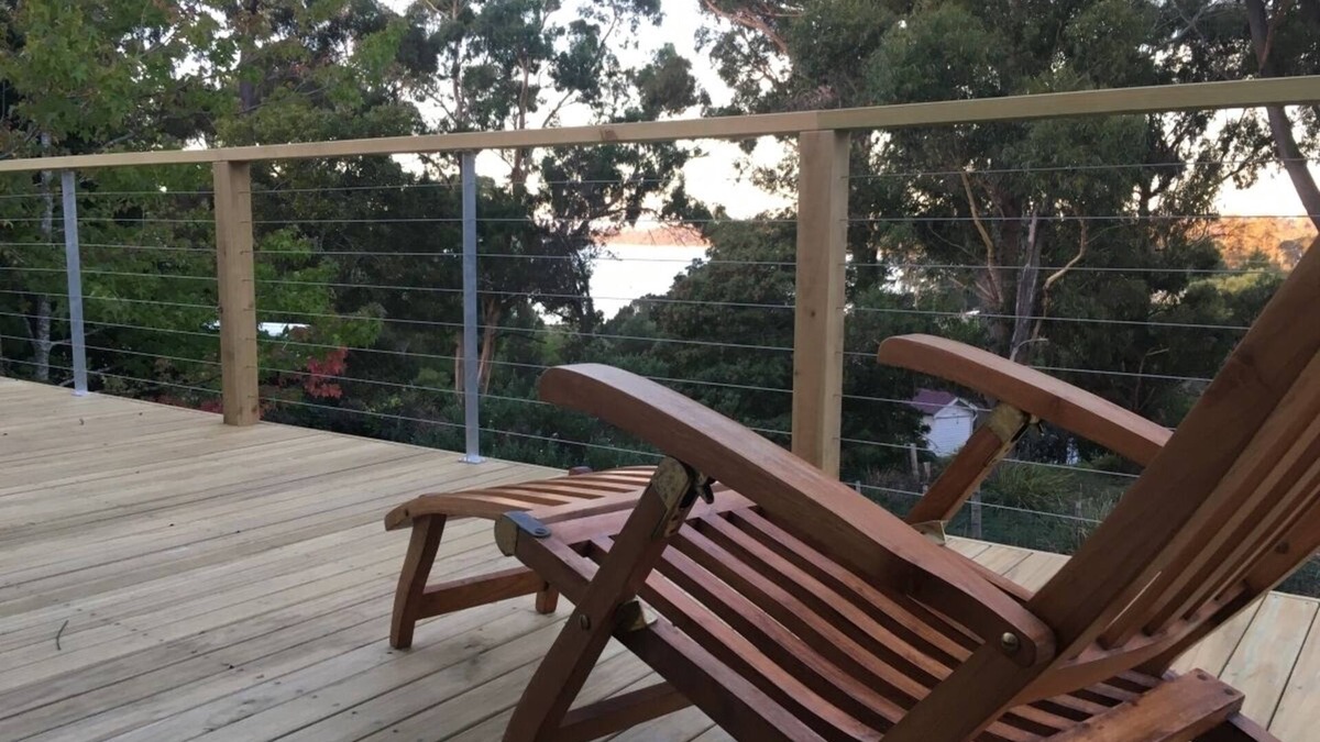 St Helens House | Halcyon Days - A comfortable, quiet and well equipped based to explore or relax