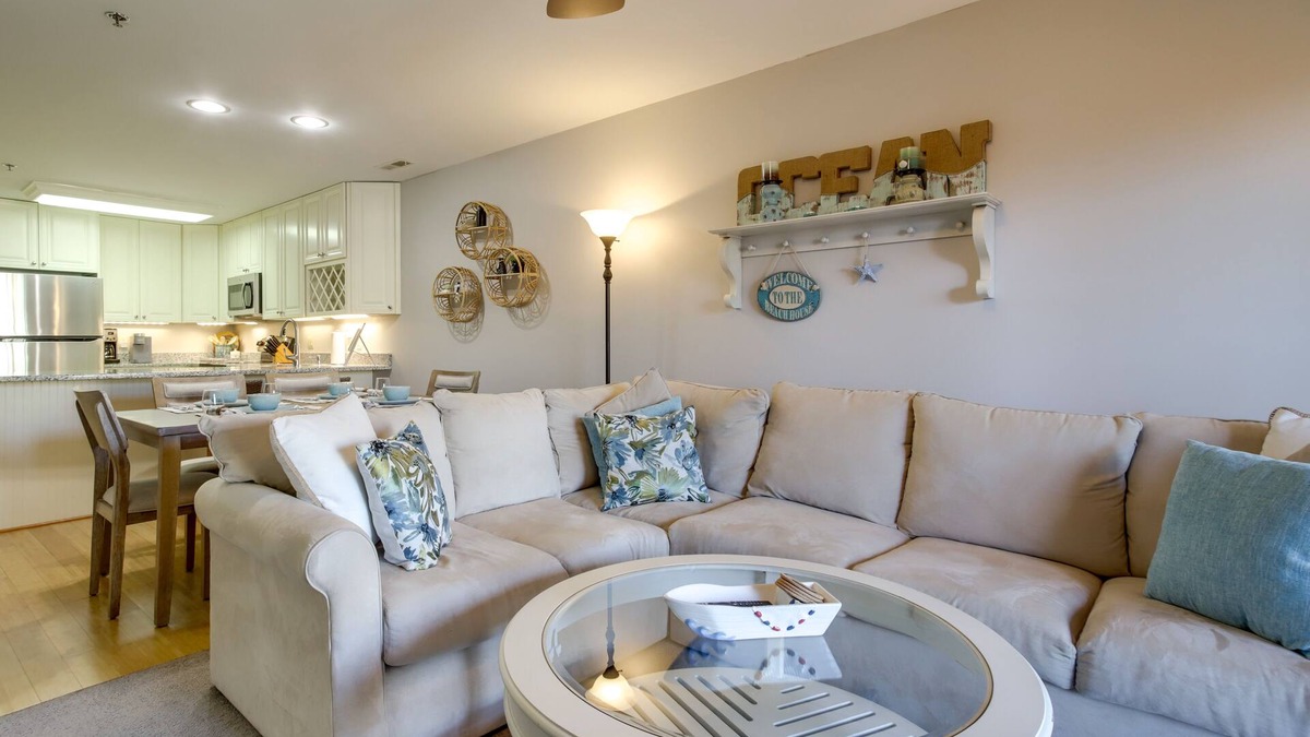Heron Harbour Isle Condo | Half-Mi to Ocean City Beach: Condo w/Pool Access,