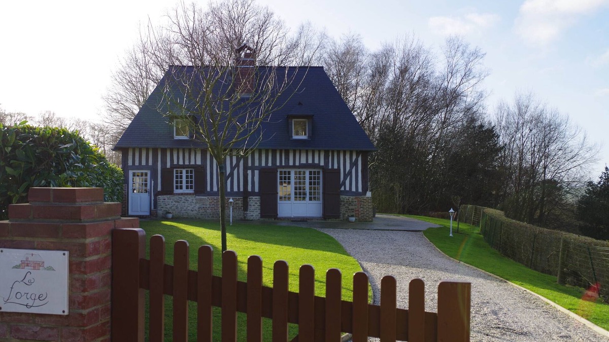 Grangues House | Half-timbered house fully restored for 4/6 people