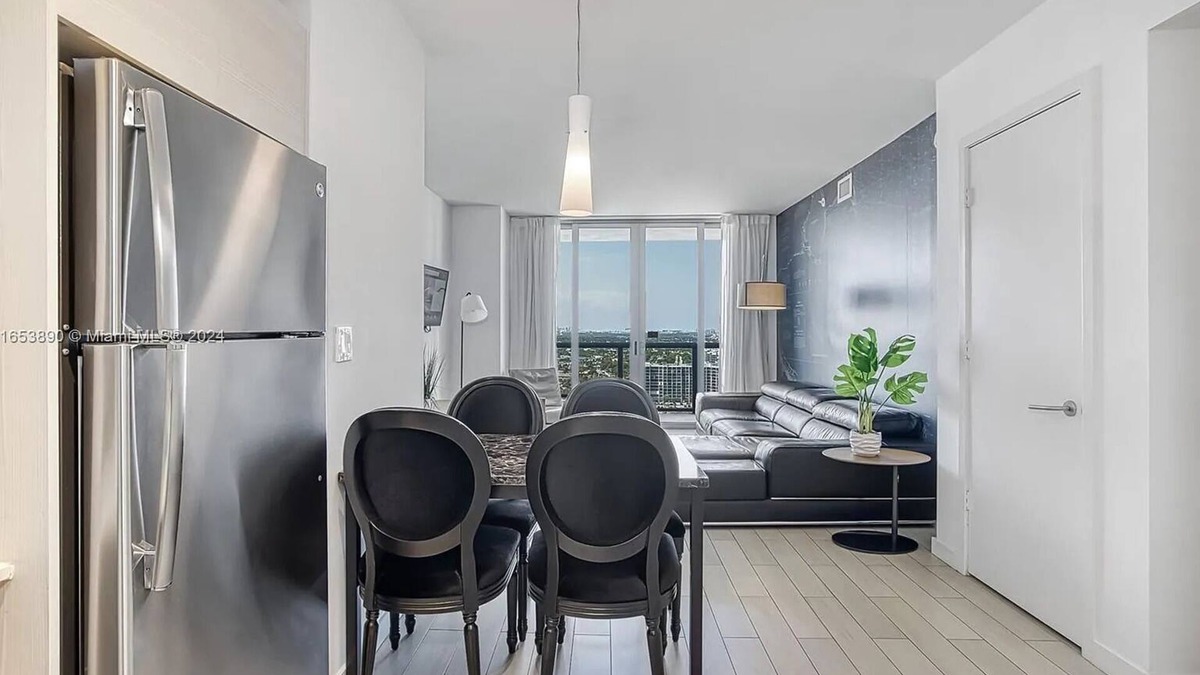 Hallandale Beach Apartment | Hallandale Beachwalk Getaway