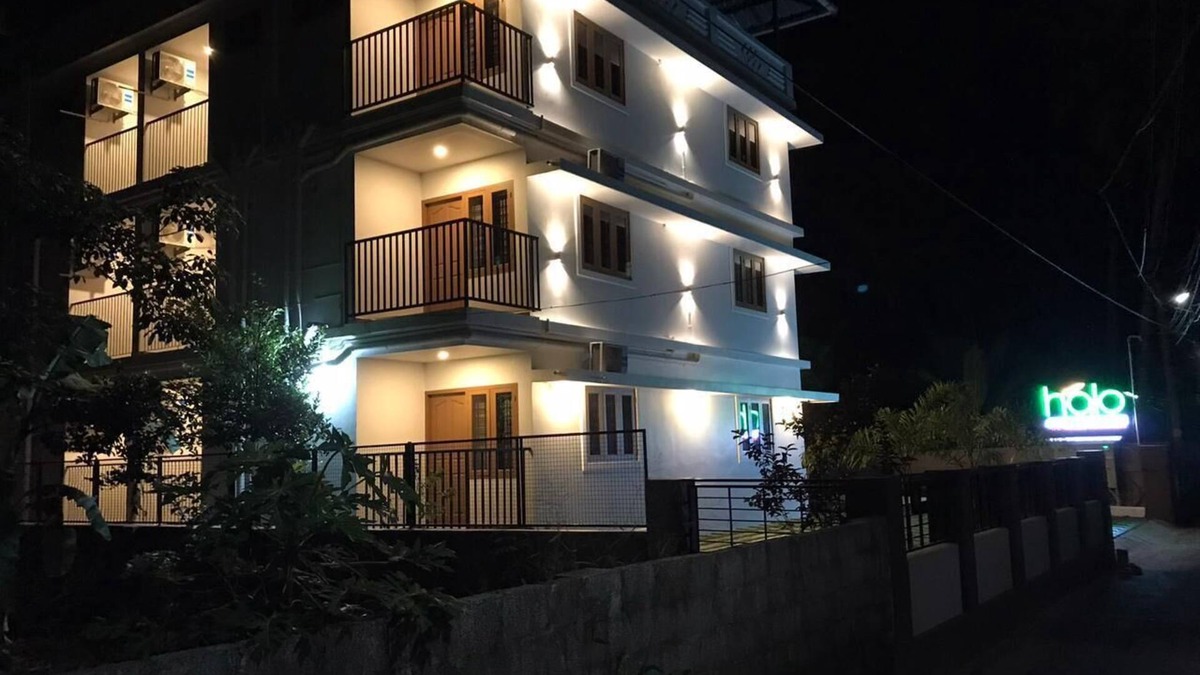 Thrippunithura Hotel | Halo Residency