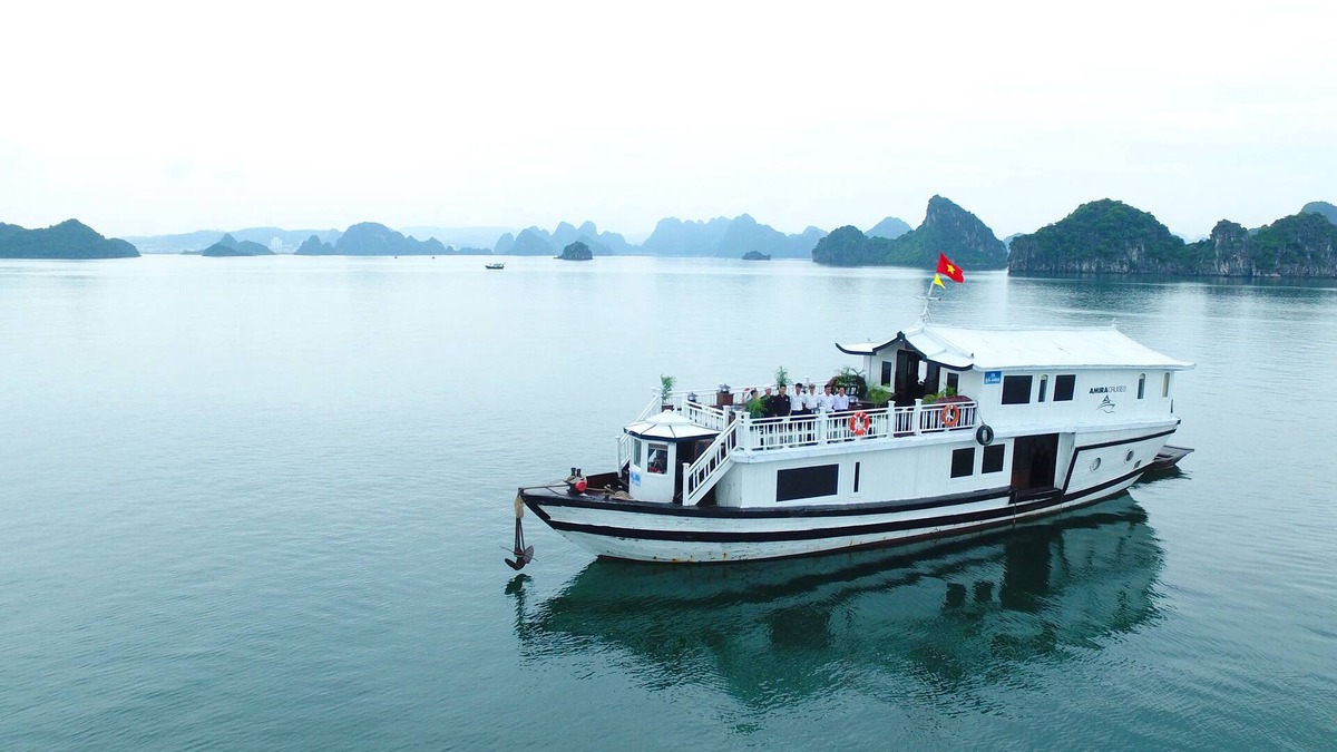 Bai Chay Boat Rental | Halong 4Star Amira Private Cruise
