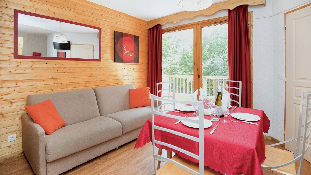 Orelle Apartment | Hameau 2 211 - SPA & PISCINE appartement 6 pers