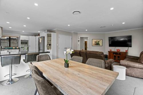 Hamilton House | Hamilton Hideout