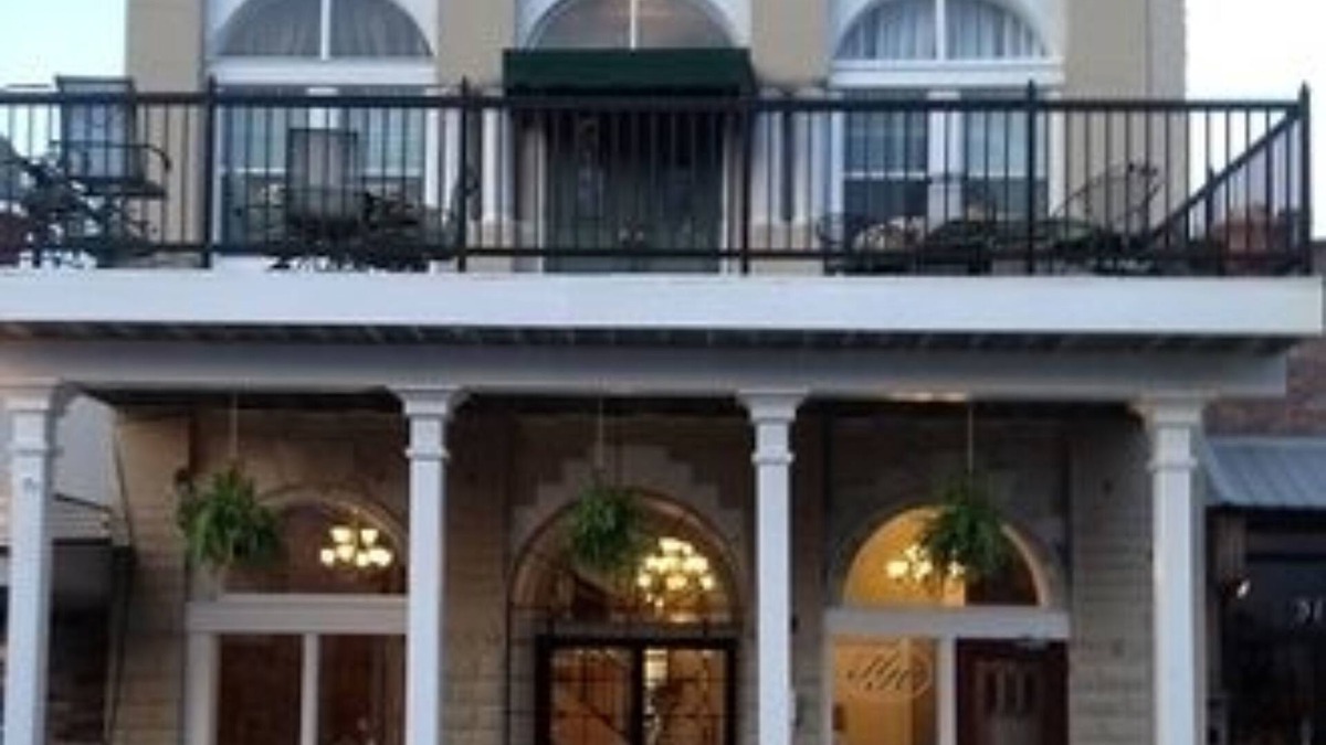 West Monroe Hotel | Hamilton House Inn