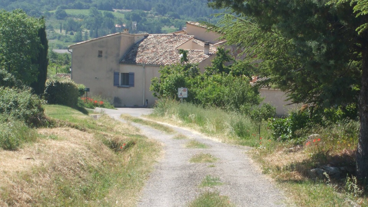 Les Cordiers House | Hamlet house in Saint Saturnin-lès-Apt in the heart of the vineyards in the Luberon