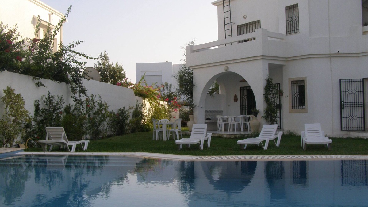 Yasmine Villa | Hammamet Yasmine: Superb Large House With Private Pool & Large Garden