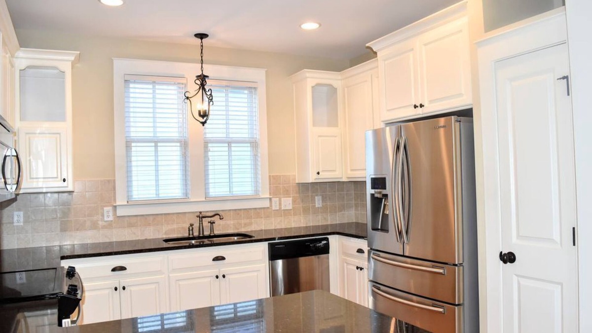 Hammond's Ferry House | Hammonds Ferry Oasis - Masters Rental