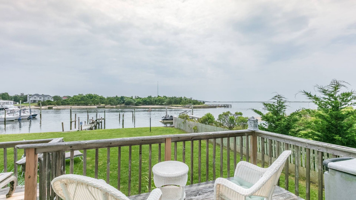 Hampton Bays House | Hampton Bays Waterfront House
