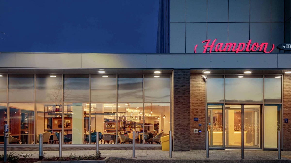 Ingliston Hotel | Hampton by Hilton Edinburgh Airport