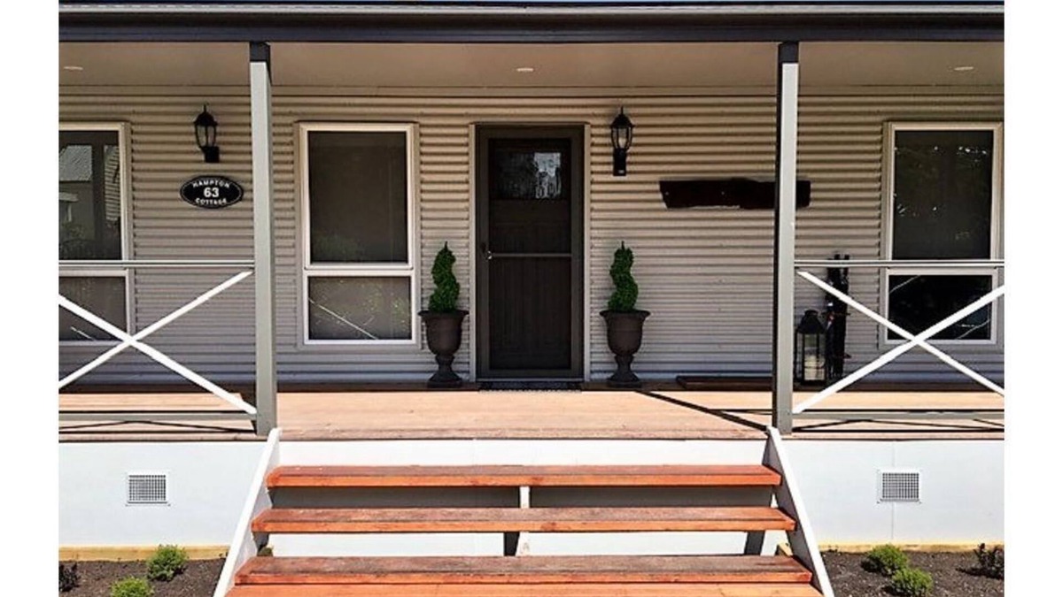 Port Albert Cottage | Hampton Cottage - " A Place To Call Home"