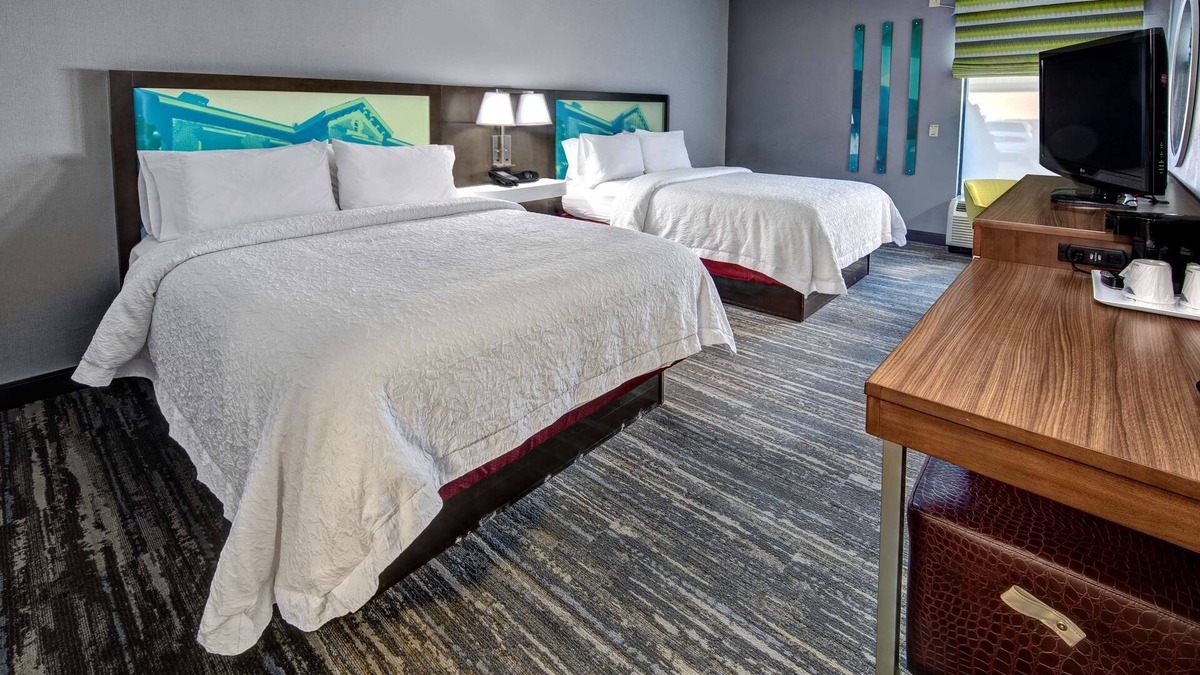 Batesville Hotel | Hampton Inn Batesville