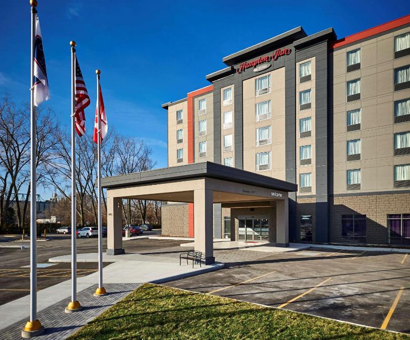 Point Edward Hotel | Hampton Inn by Hilton Sarnia/Point Edward