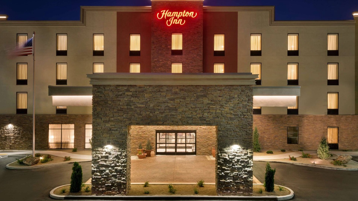 Elko Hotel | Hampton Inn Elko