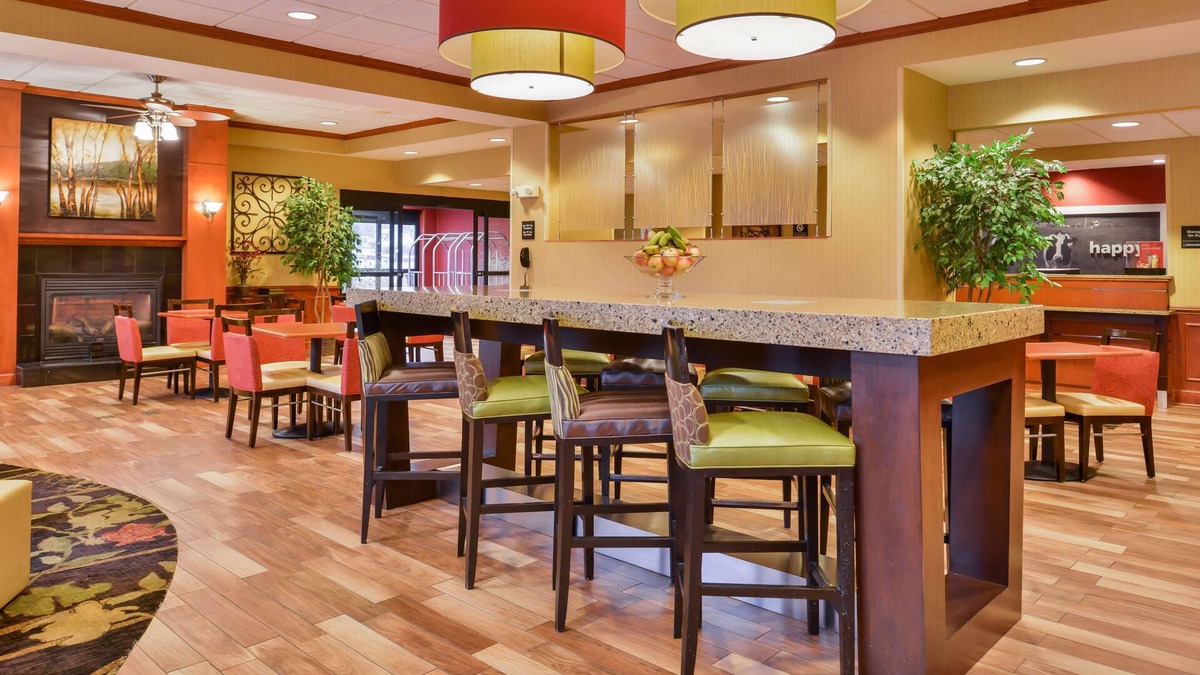 Emporia Hotel | Hampton Inn Emporia