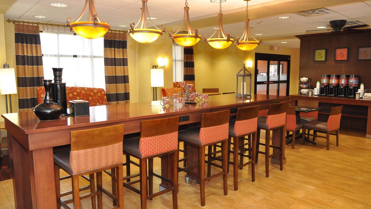 Junction City Hotel | Hampton Inn Junction City
