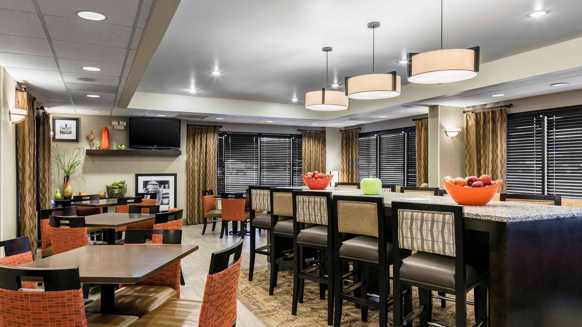 Shawnee Hotel | Hampton Inn Kansas City/Shawnee Mission