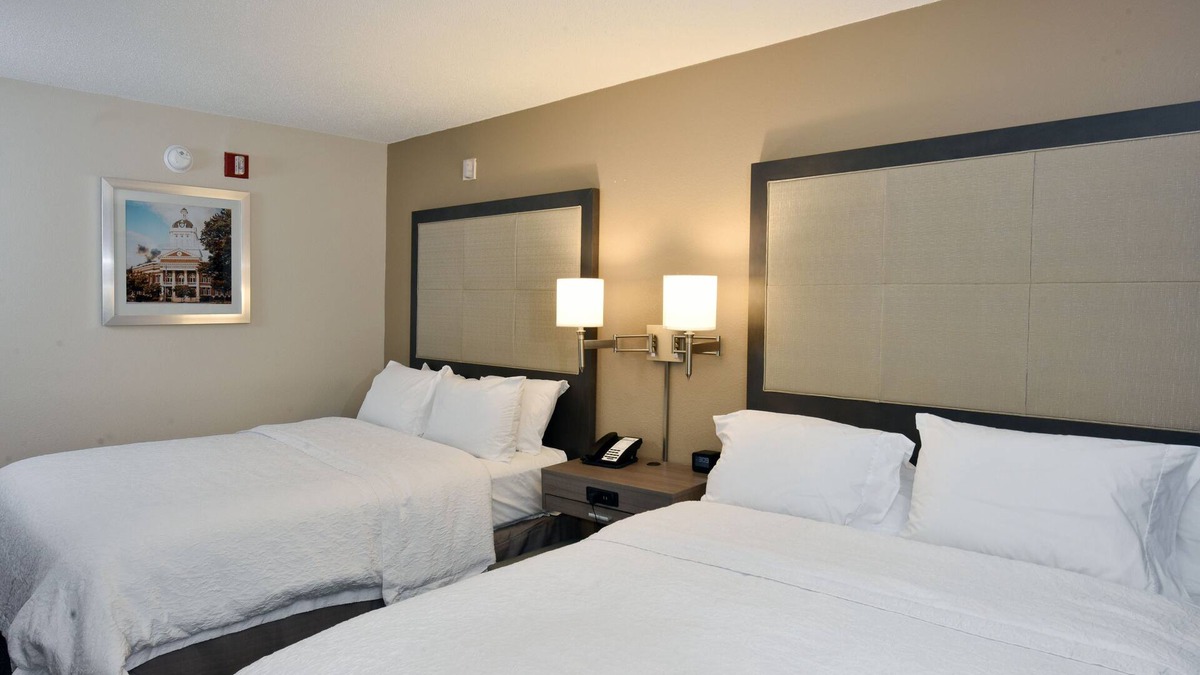 Madison Hotel | Hampton Inn Madison