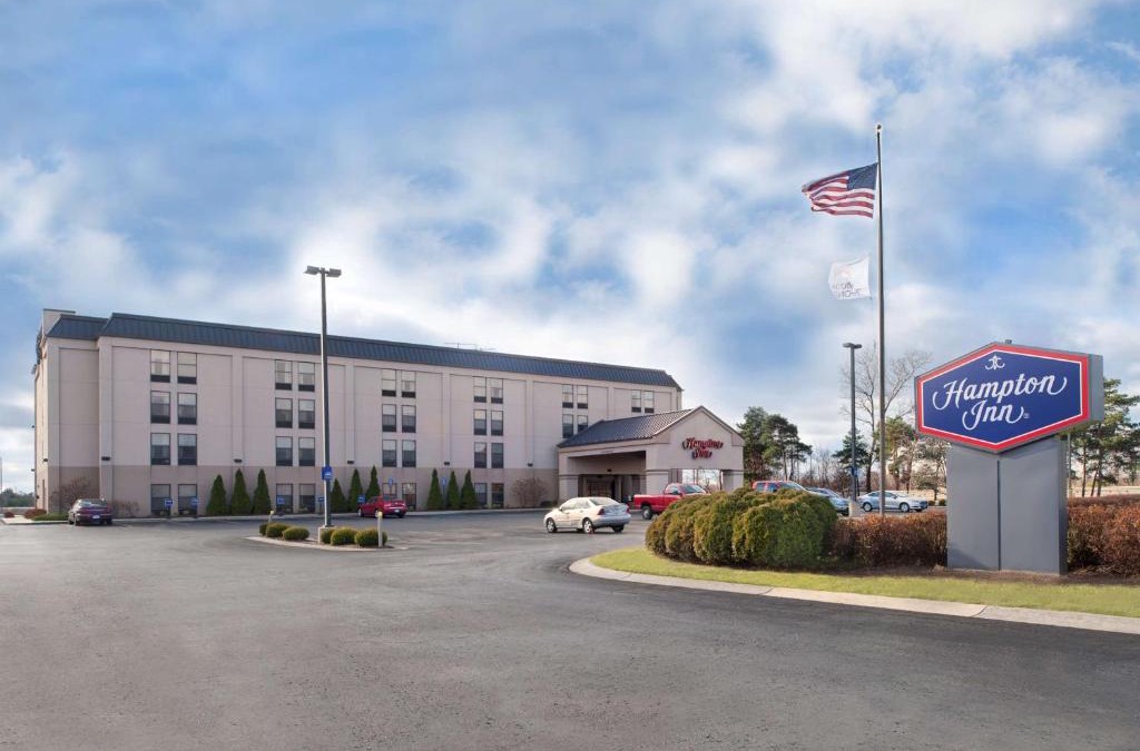 Norton Shores Hotel | Hampton Inn Muskegon