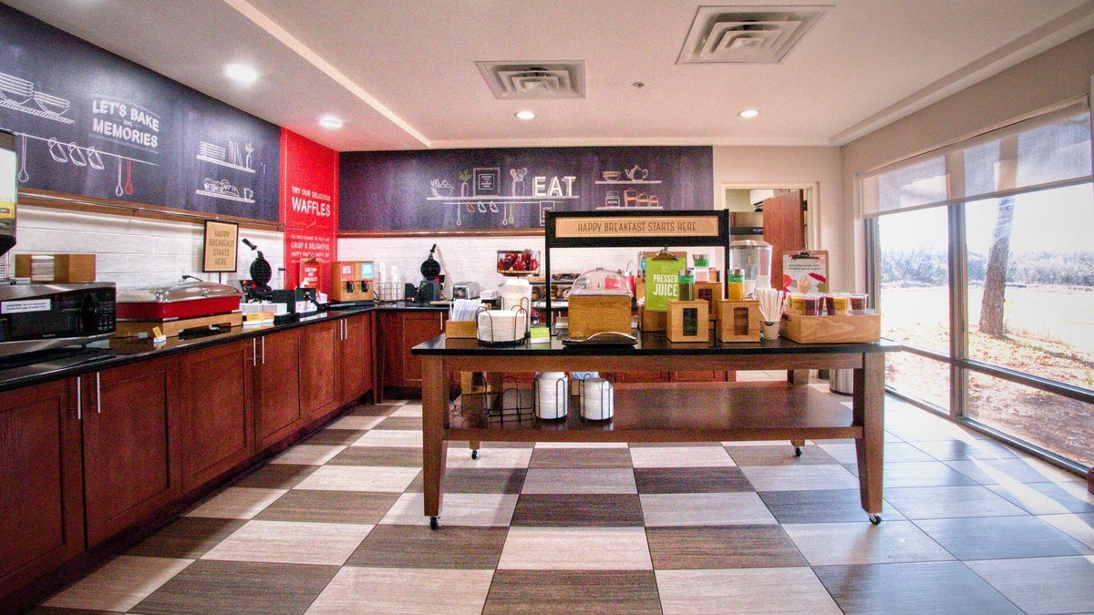 Edmond Hotel | Hampton Inn Oklahoma City/Edmond