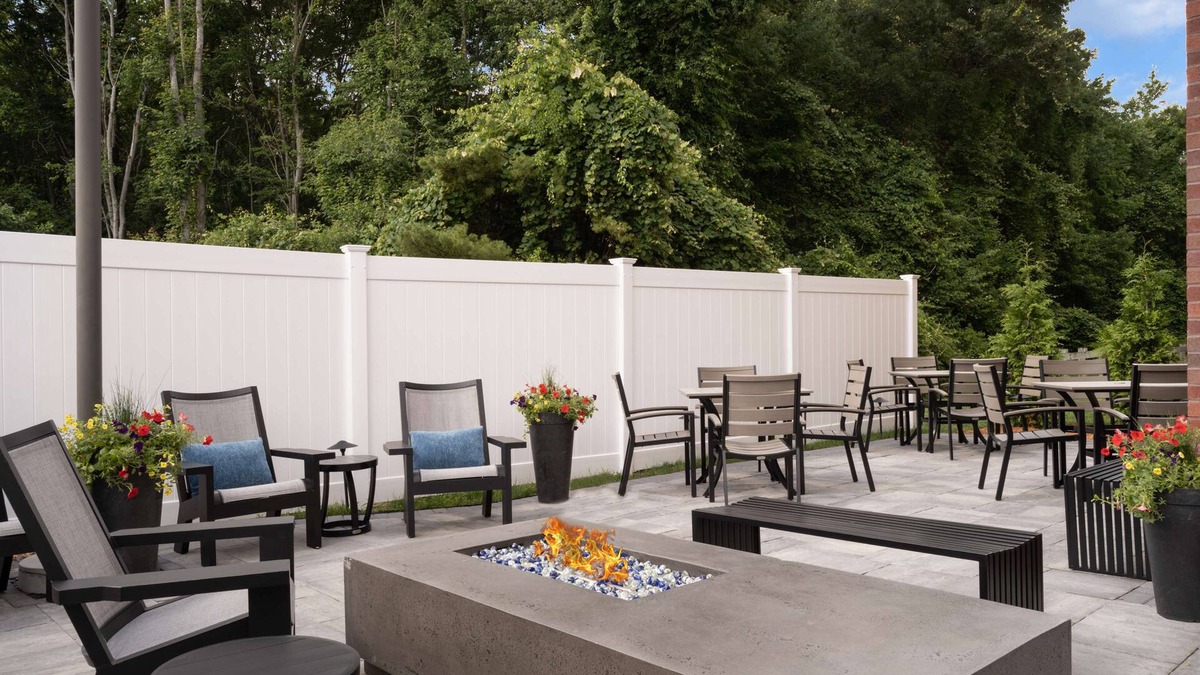 Raynham Hotel | Hampton Inn Raynham-Taunton