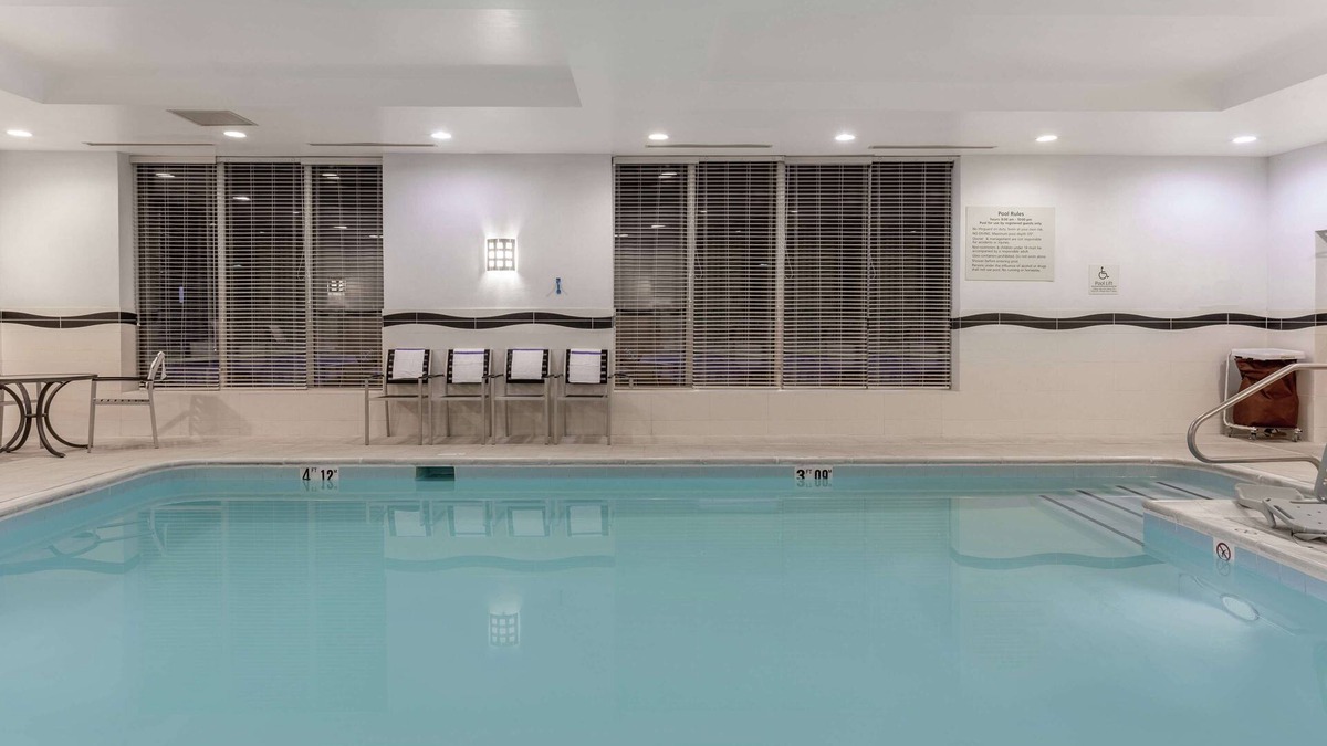 South Richmond Hotel | Hampton Inn Richmond - South