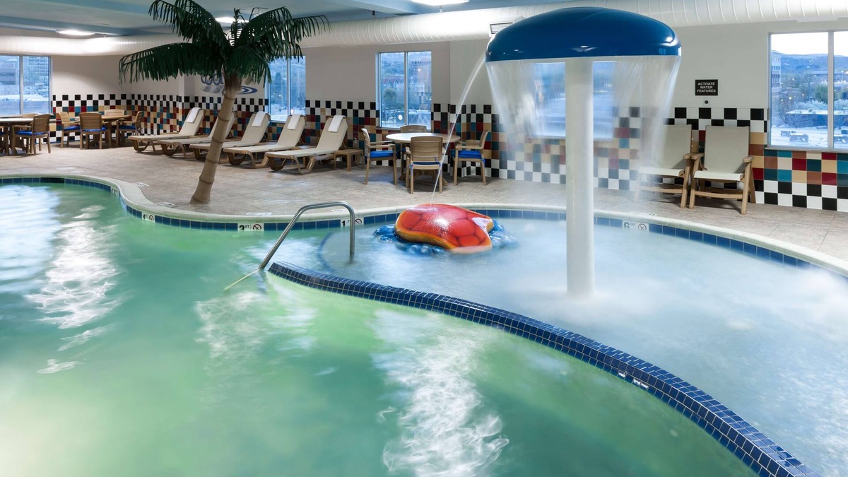 Boise Hotel | Hampton Inn & Suites Boise-Downtown