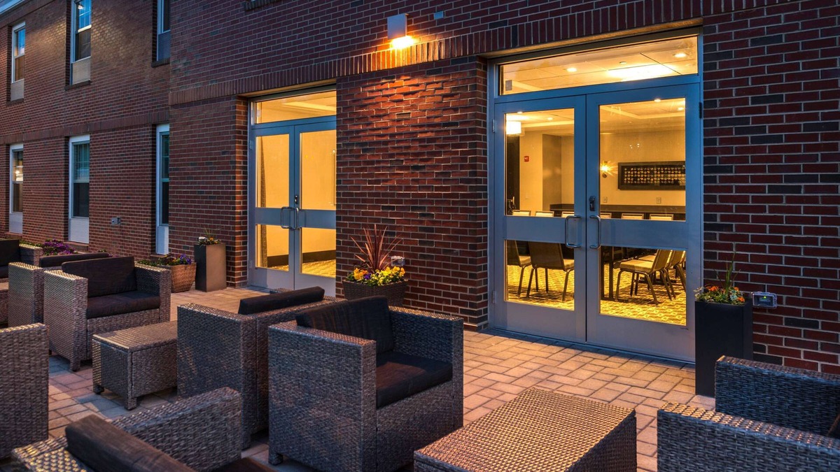 Martinsville Hotel | Hampton Inn & Suites Bridgewater