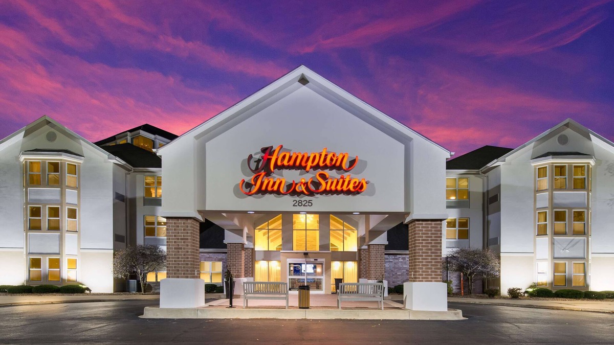 Hoffman Estates Hotel | Hampton Inn & Suites Chicago/Hoffman Estates