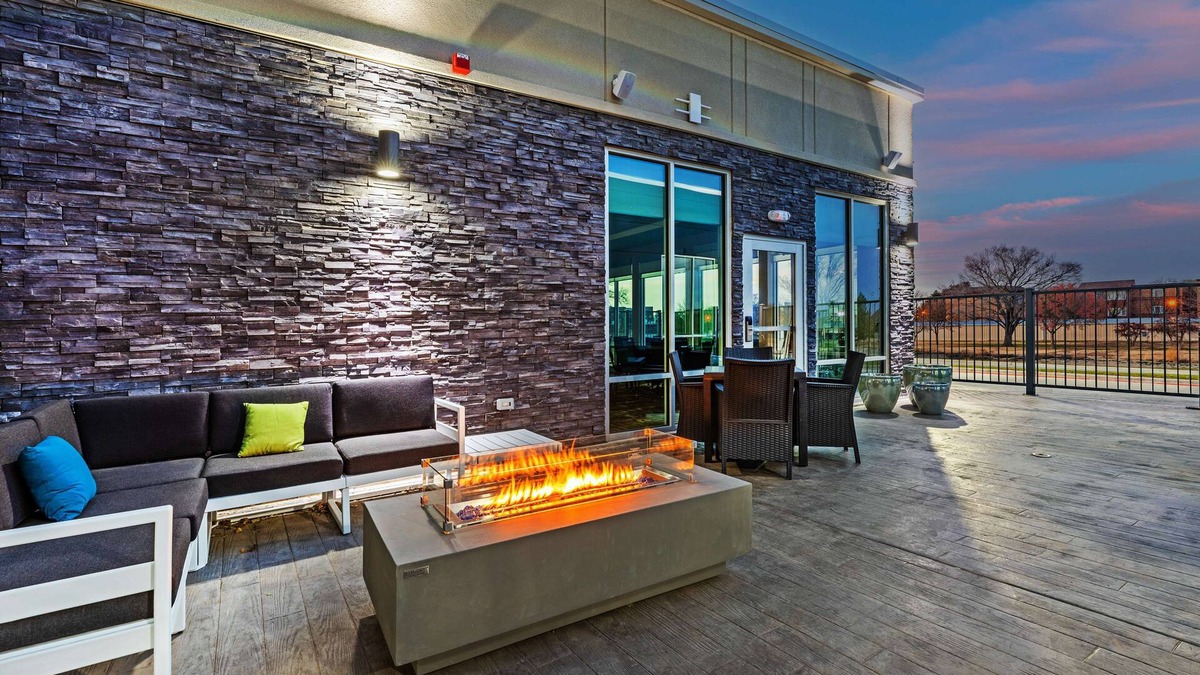 Canyon Hotel | Hampton Inn & Suites Canyon